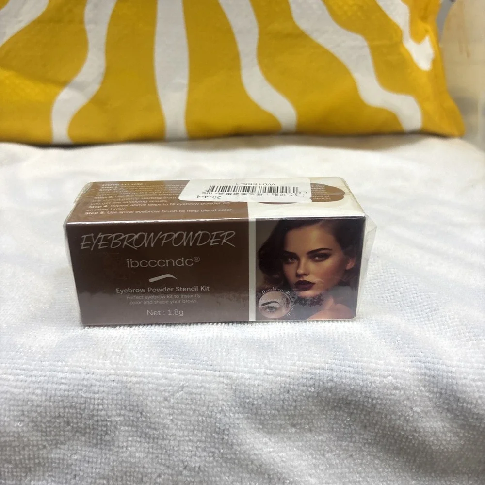 Eyebrow Powder Stencil & Concealer Kit. Exp: 07/18/2027